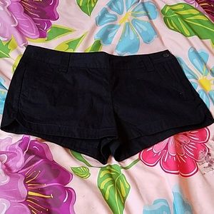 OLD NAVY short